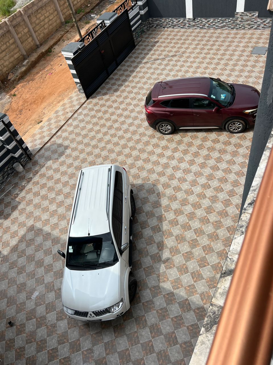 3 BEDROOM APARTMENT FOR RENT-image