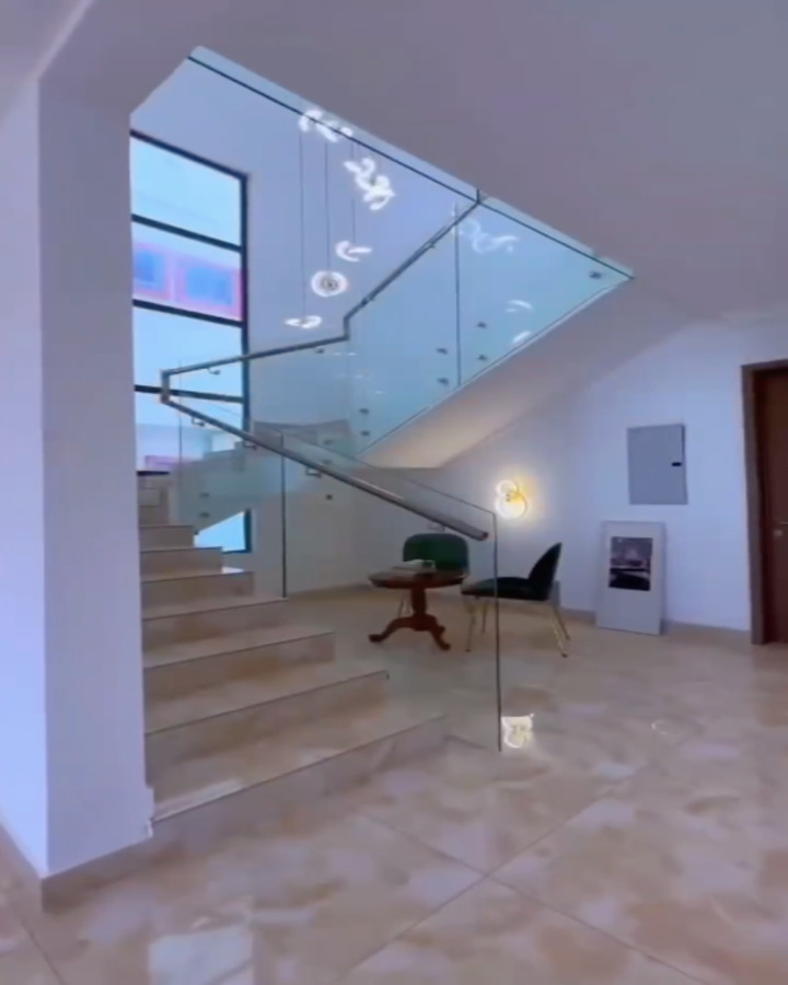 4 BEDROOM HOUSE FOR SALE-image