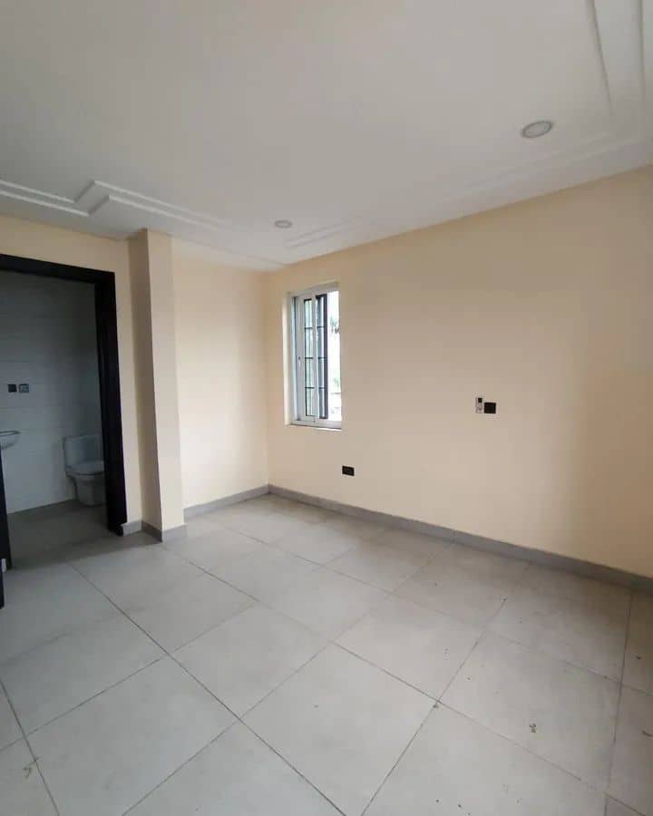 4 BEDROOM TOWNHOUSE FOR RENT-image