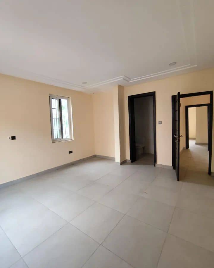 4 BEDROOM TOWNHOUSE FOR RENT-image