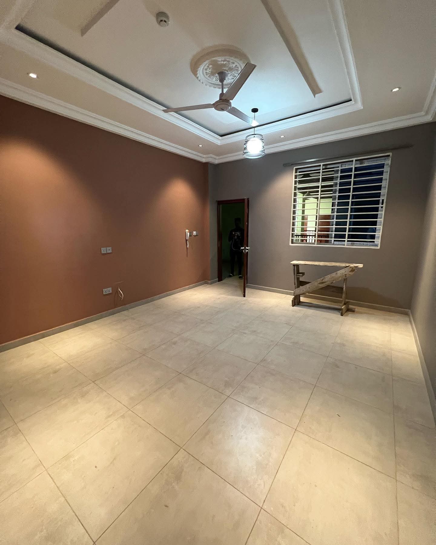 1 BEDROOM APARTMENT FOR RENT-image