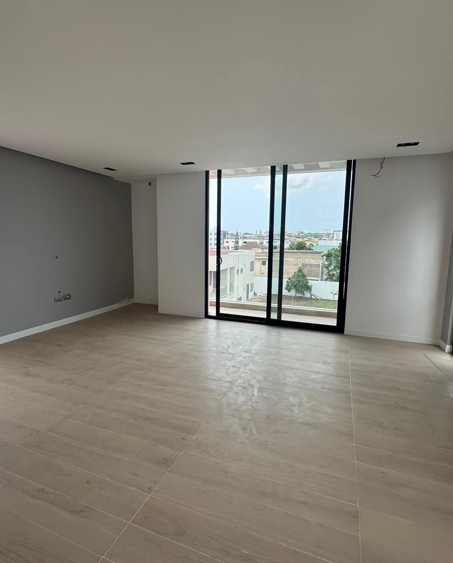 4 BEDROOM HOUSE FOR SALE-image