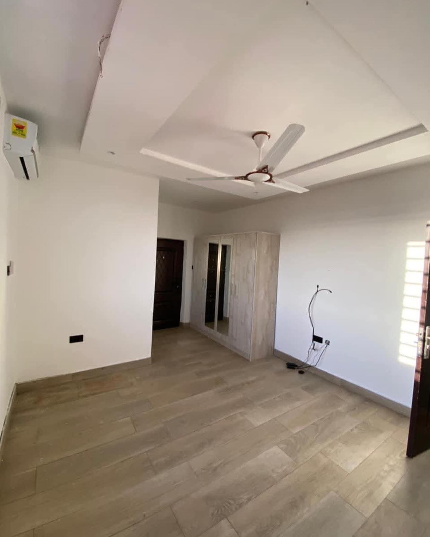 🏡 2 BEDROOM APARTMENT FOR RENT-image