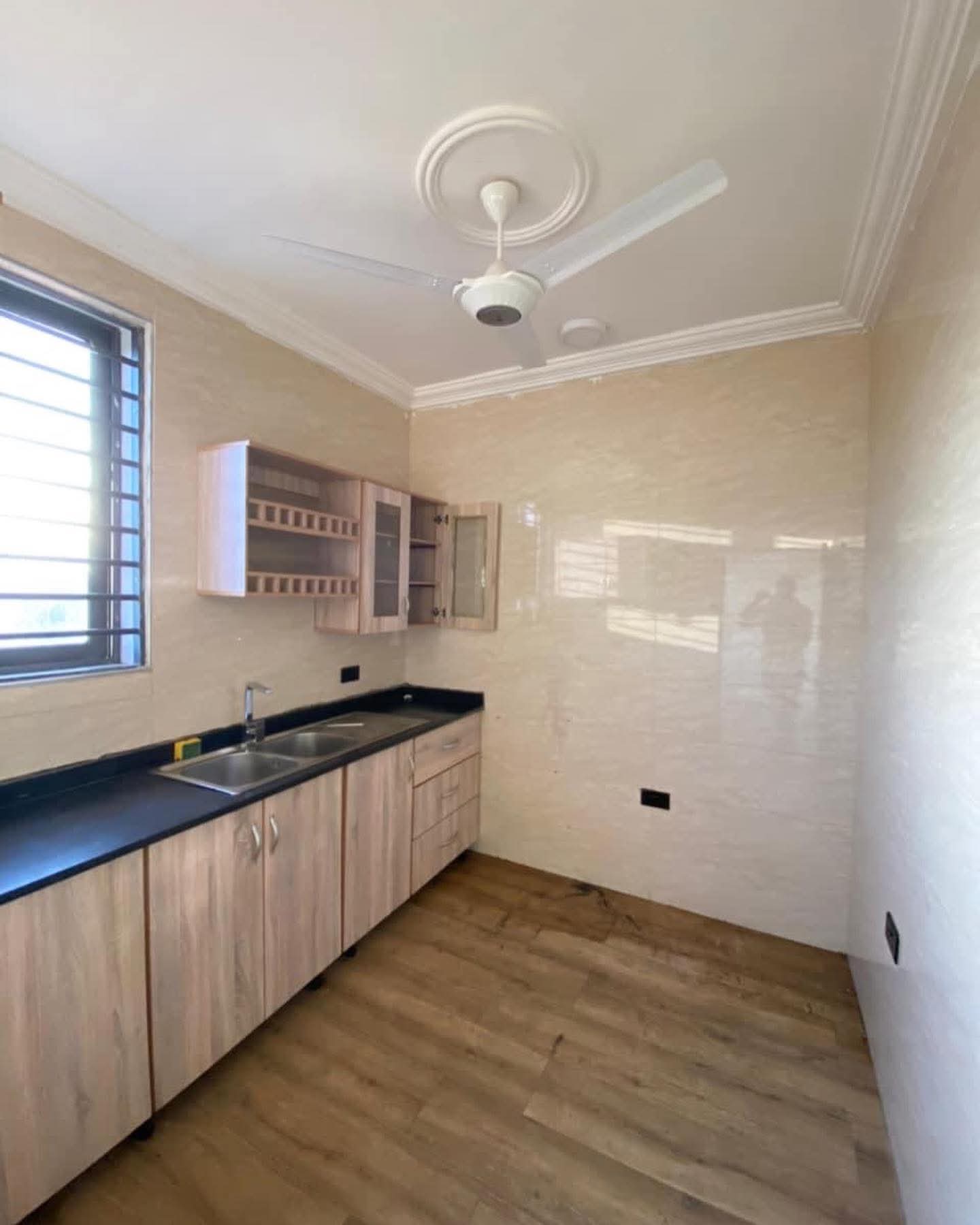 🏡 2 BEDROOM APARTMENT FOR RENT-image