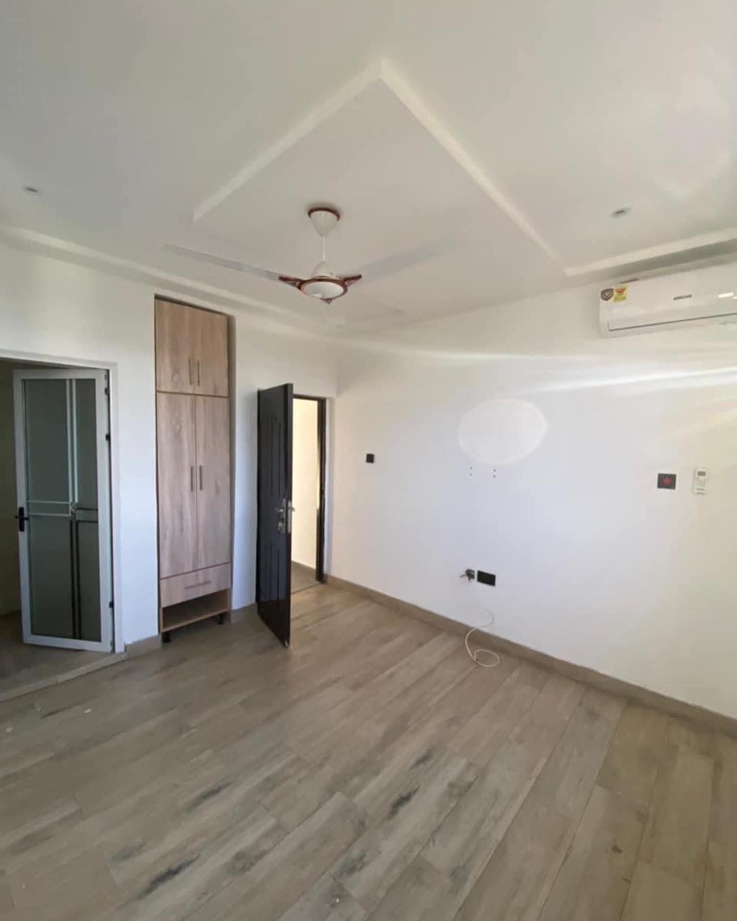 🏡 2 BEDROOM APARTMENT FOR RENT-image