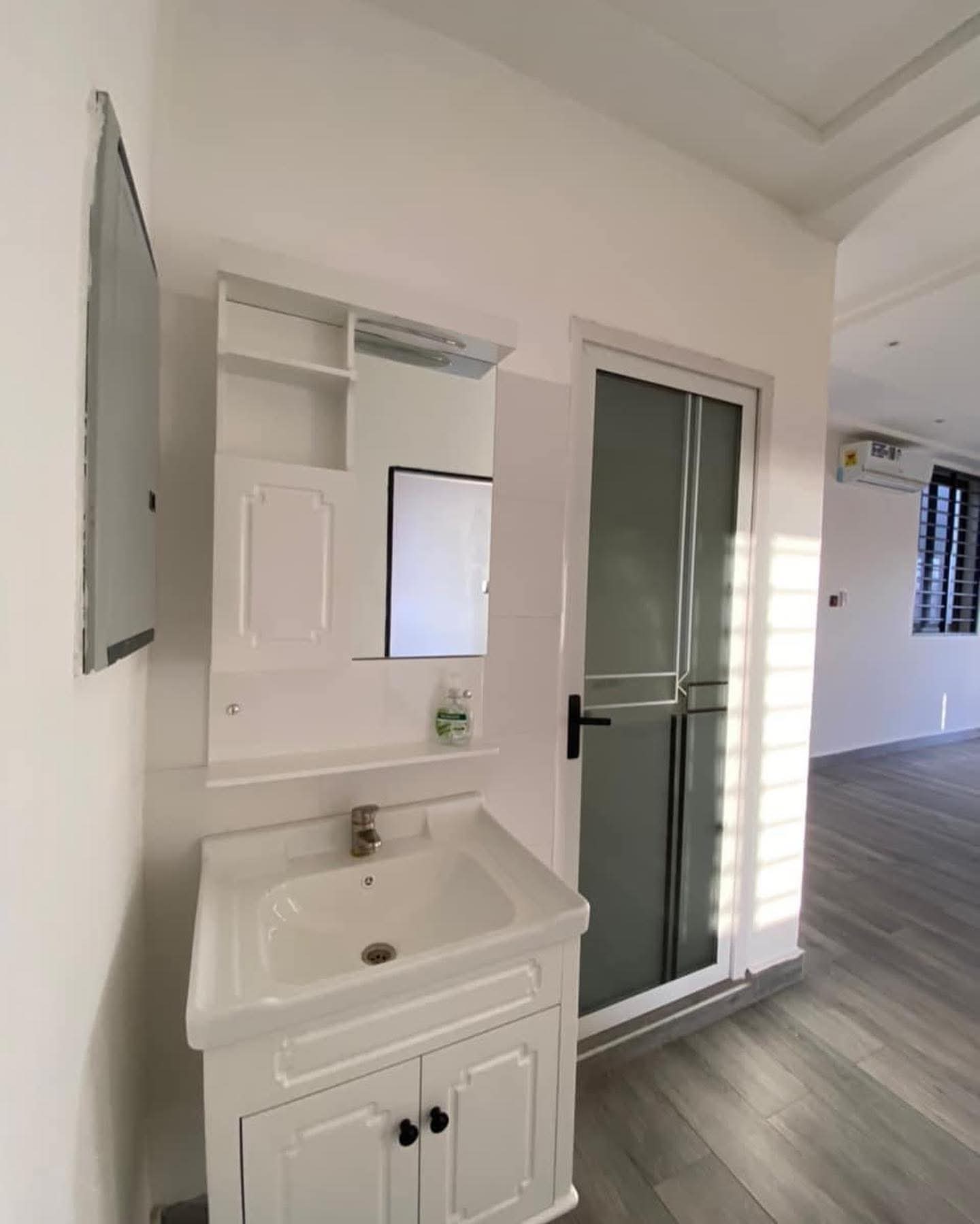 🏡 2 BEDROOM APARTMENT FOR RENT-image