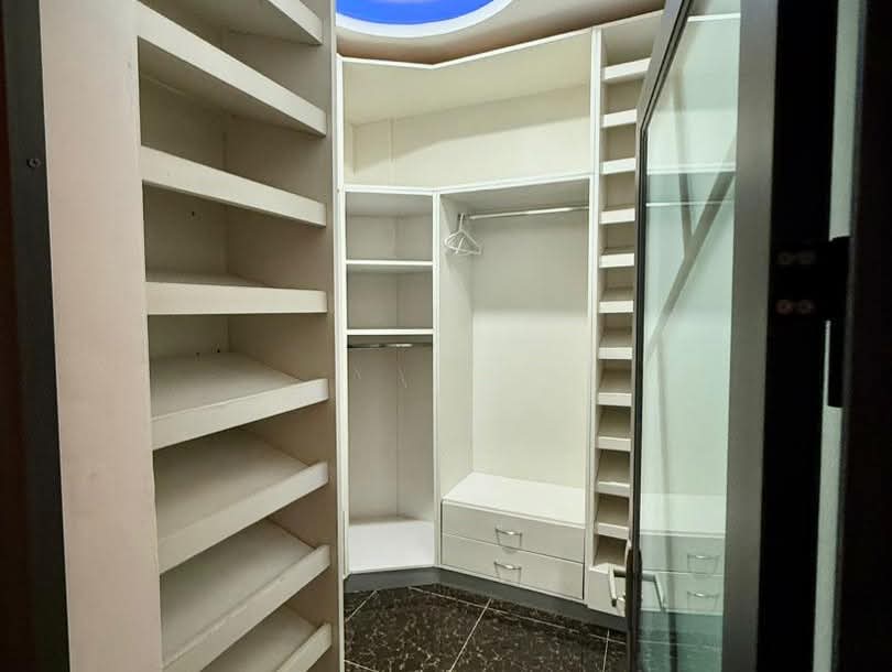 3 BEDROOM TOWNHOUSE FOR SALE-image