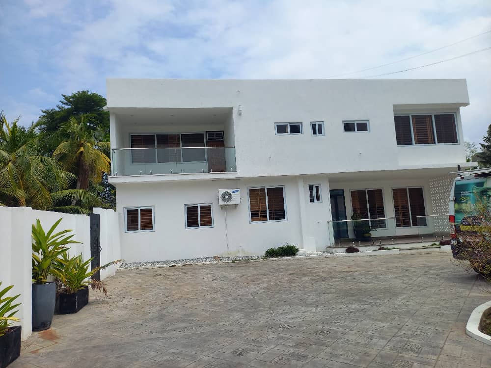 Commercial Property For Rent||