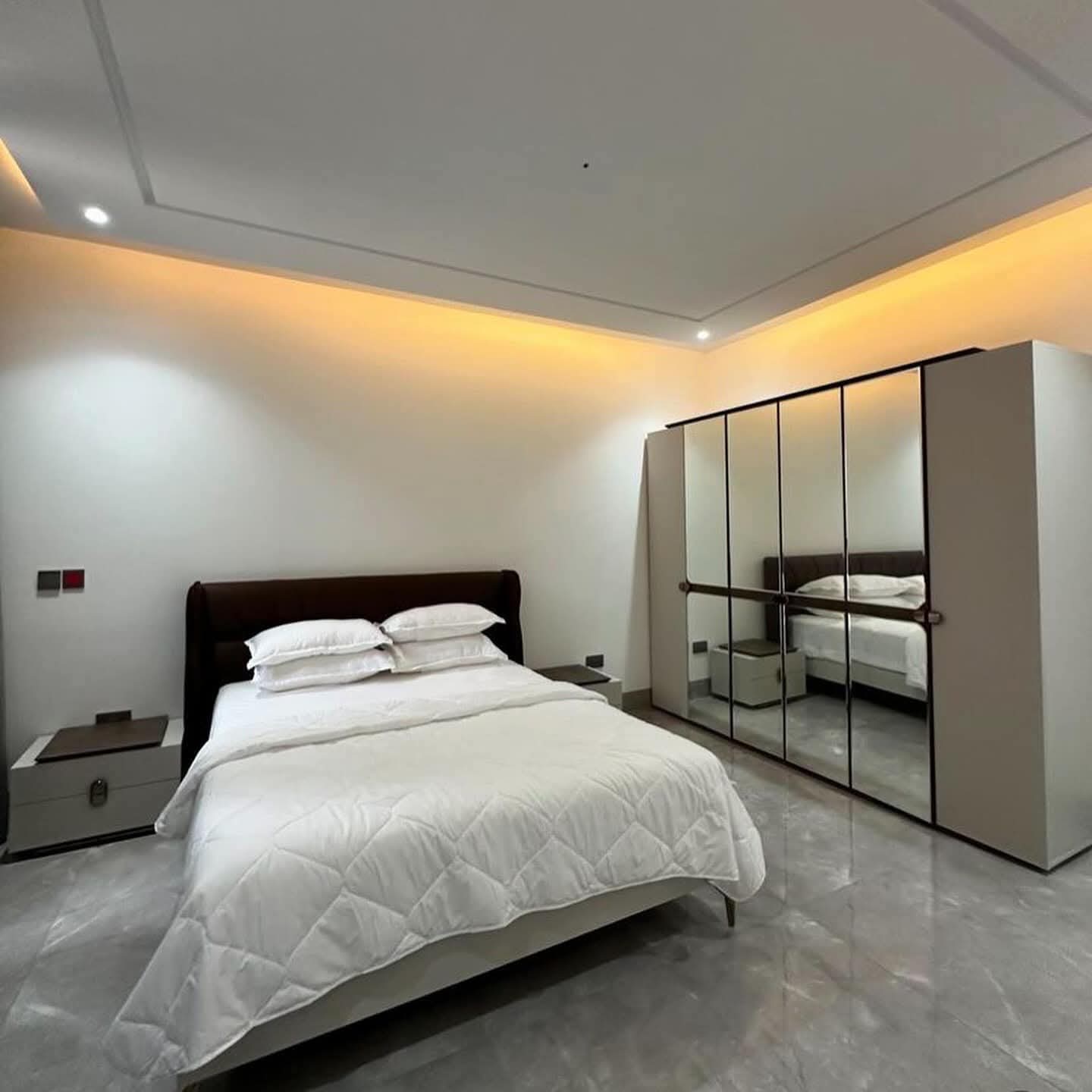 4 BEDROOM HOUSE FOR SALE-image