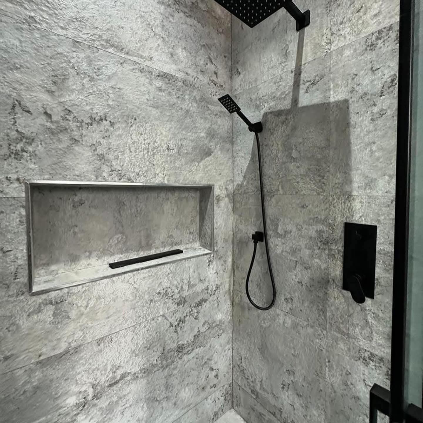 4 BEDROOM HOUSE FOR SALE-image