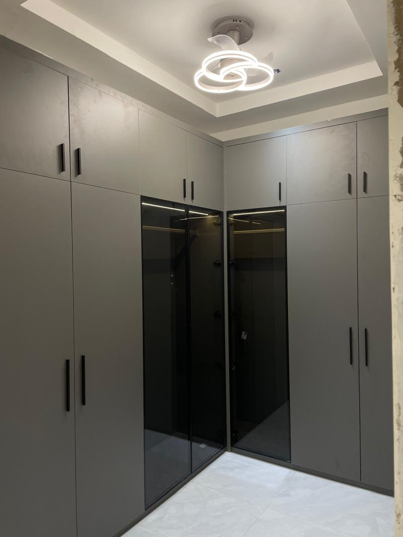 5 BEDROOM HOUSE FOR SALE-image